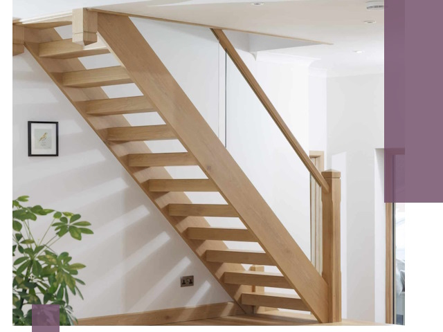 Изготовление деревянных лестниц под ключ в Балтийске для дома