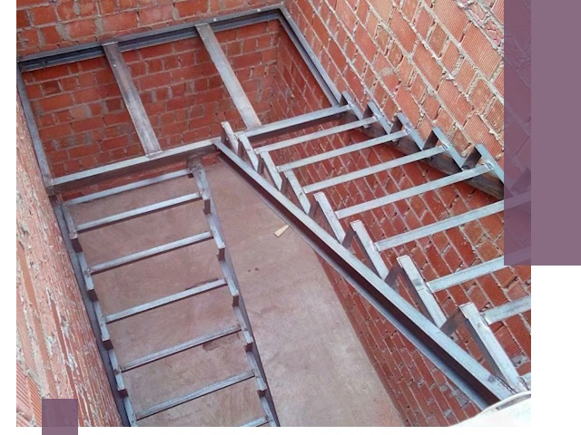 Монтаж металлических лестниц под ключ в Балтийске быстро и качественно