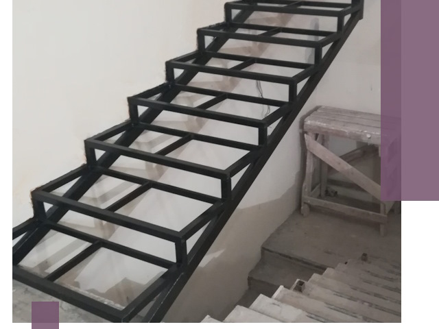 Демонтаж лестниц на металлокаркасе в Балтийске: быстрый вывоз и разбор