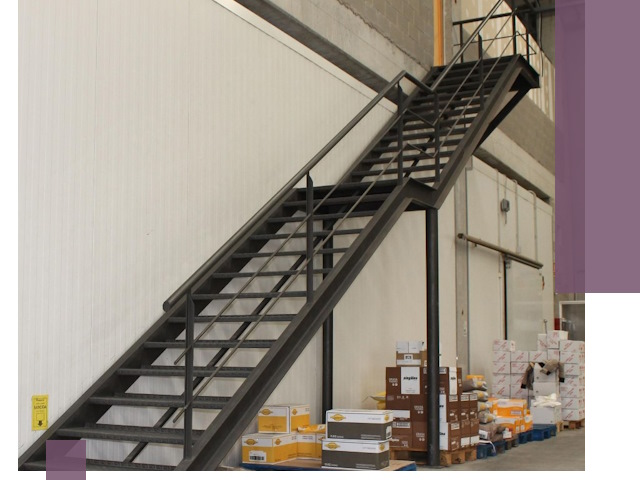 Лестницы для производства в Балтийске — изготовление и монтаж
