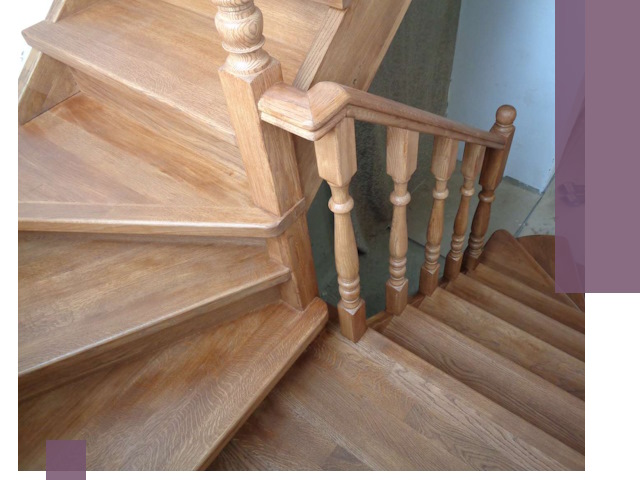 Дубовые лестницы под ключ в Балтийске: изготовление и монтаж