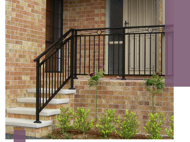 Уличные перила из металла под ключ в Балтийске