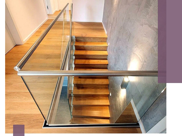 Перила для лестницы в доме — изготовление и монтаж в Балтийске