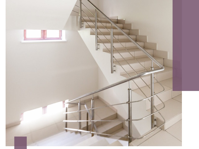 Установка и замена перил в подъезде в Балтийске